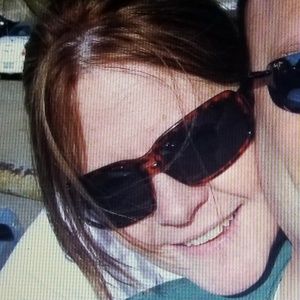 Meet your Posher, Felicia